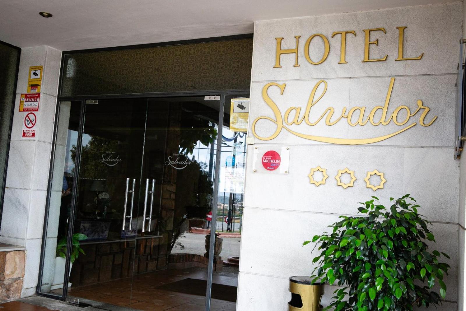 Hotel Salvador Bailén Exteriör bild